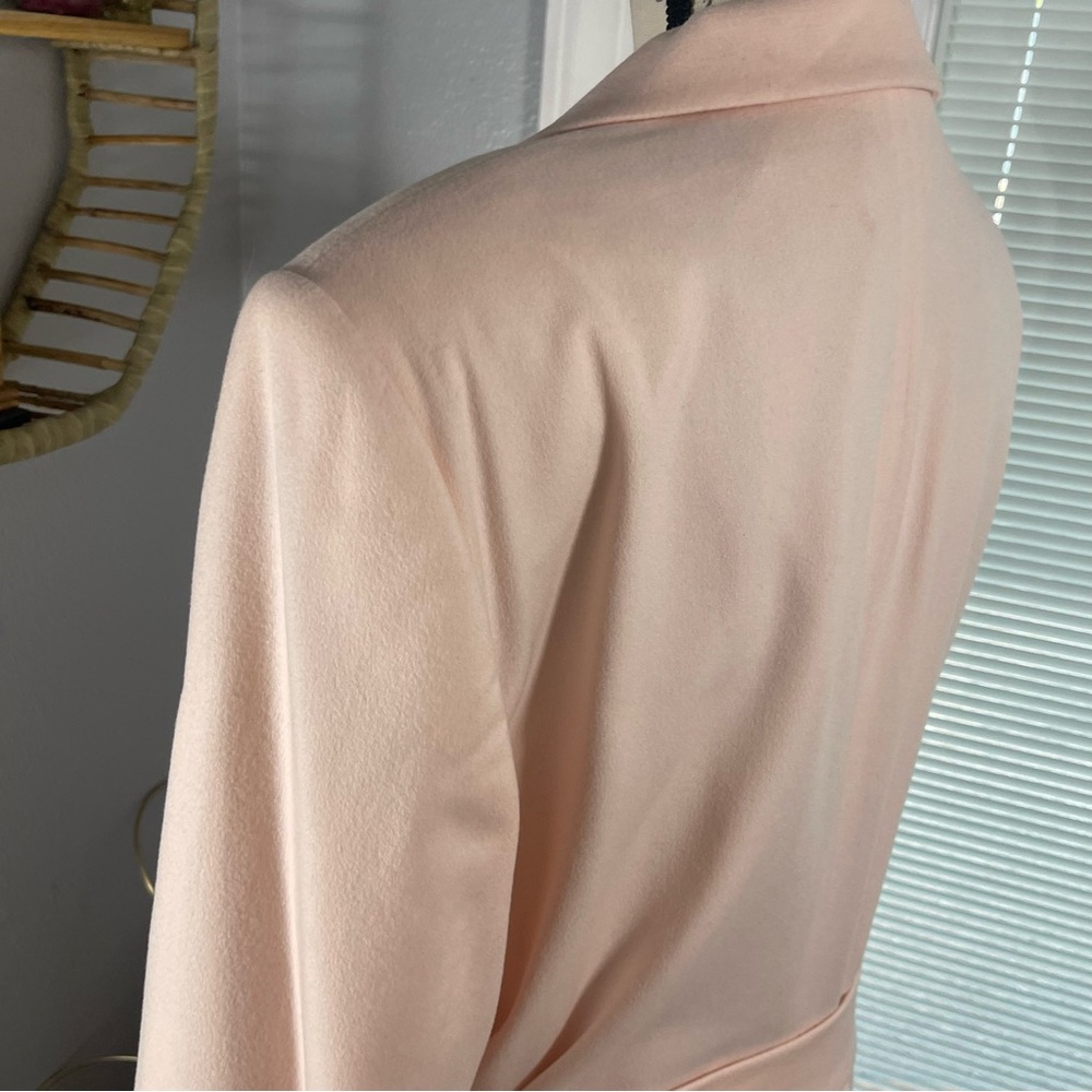 SOLD ESCADA Margaretha Ley 90’s Baby Pink Belted Dbl Breast Wool Cashmere Blazr - Picture 4 of 16